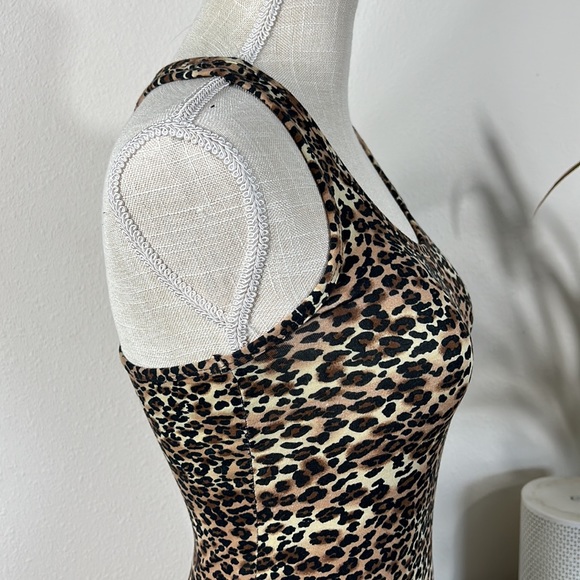 Heart & Hips M Animal Print Tank - Picture 6 of 12